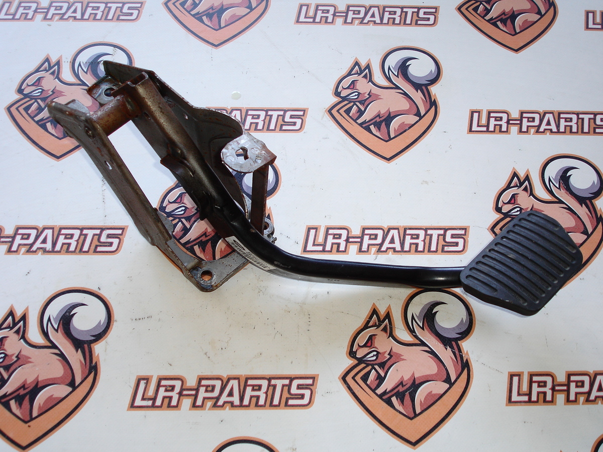 LR081599 Pedal assembly with bracket brake pedal Land Rover Discovery 5 L462 (2017-) used